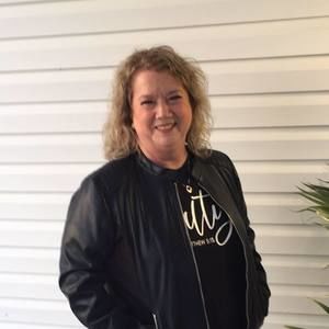 Meet your Posher, Shelia